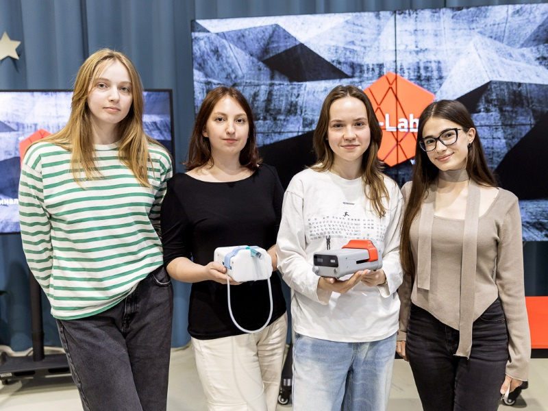 X-Lab: фото из истории курса